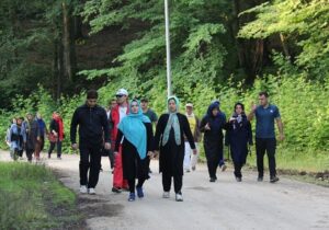 پیادهروی بزرگ خانوادگی در گرگان در حال برگزاری است