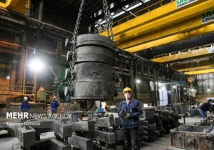 نفس مصنوعی به تولید ؛ روایت فعالان اقتصادی از چالشهای آبان