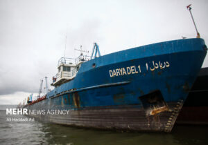 معطلی ۲۵ کشتی کالای اساسی ریشه در اختلال فرآیندهای ارزی و مالی است