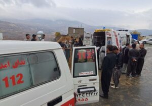 برخورد پژو با کامیون در محور آزادشهر-شاهرود ۵ مصدوم برجای گذاشت