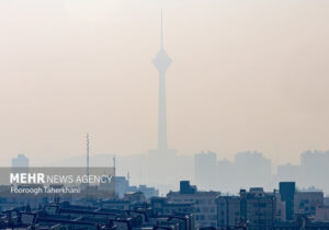 وضعیت هوای تهران نارنجی و آلوده است