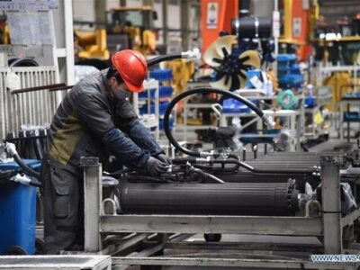 رویدادهای صنعتی شیراز؛ ویترین توانمندیها یا آزمون زیرساختها؟