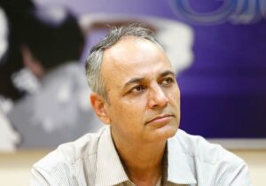 حمله تند زیدآبادی به روزنامه کیهان؛ مانع آرامش فضای معترضان است/ کیهان معترضان را شدیداً تحریک میکند