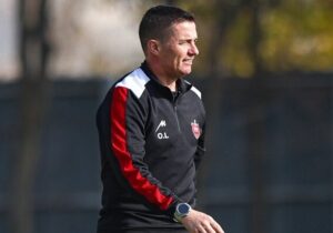 اوسمار ویهرا:در قراردادم باید بندی برای موی سفید میگذاشتم