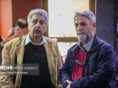 نقاشی که طراح صحنه «پوریای ولی» شد؛ وقتی «نور» امضای بصری هنرمند است