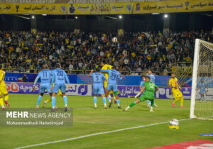 پیروزی چادرملو برابر استقلال خوزستان و تساوی دو تیم در نیمه اول