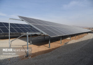 استاندار بوشهر: پروانه احداث ۶۰۰ مگاوات نیروگاه خورشیدی صادر شد