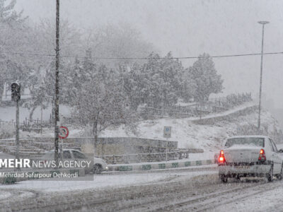 جاده یاسوج-چرام مسدود است؛ مه گرفتگی و لغزندگی در محورهای اصلی