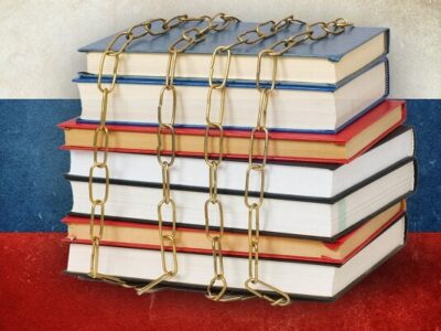 سانسور کتاب‌ها در فرانسه؛ زمانی که سیاست بر فرهنگ چیره می‌شود