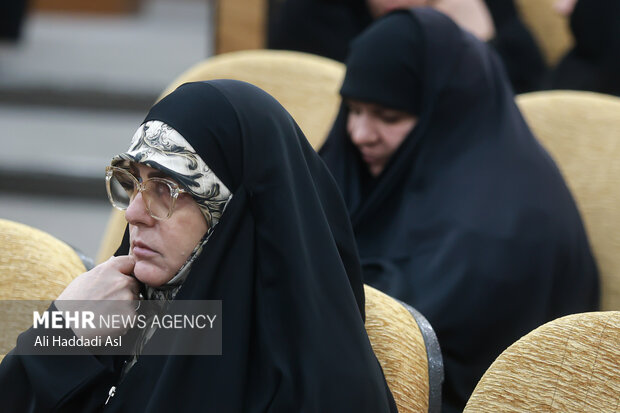 نشست رئیس سازمان تبلیغات اسلامی با بانوان همکار