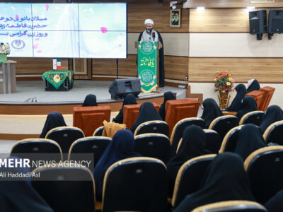 نشست رئیس سازمان تبلیغات اسلامی با بانوان همکار