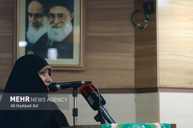 نشست رئیس سازمان تبلیغات اسلامی با بانوان همکار