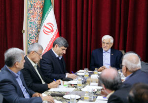 عارف: جایگاه اولی علمی در منطقه دست یافتنی است