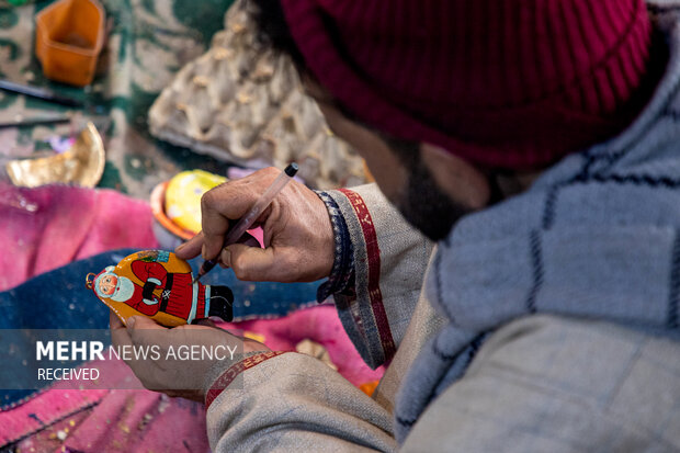 پاپیه ماشه در کشمیر ھند