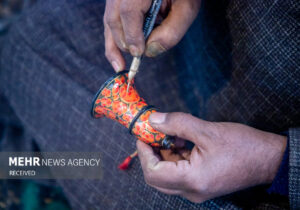 پاپیه ماشه در کشمیر ھند