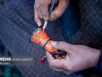 پاپیه ماشه در کشمیر ھند