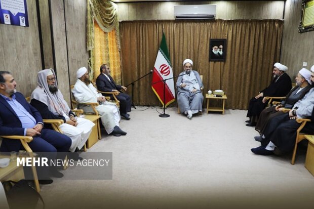 تأکید رئیس دانشگاه مذاهب بر تقویت گفتمان تقریب در سیستان و بلوچستان