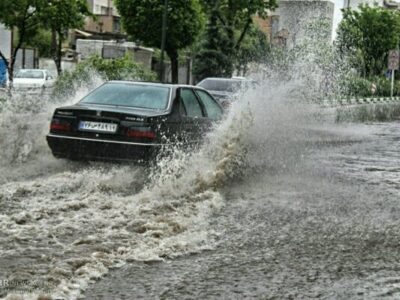 آبگرفتگی معابر بر اثر بارش باران در رودسر