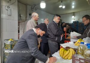 یلدا در سایه گرانی؛ خانوادهها منتظر حراج و خرید در وقت اضافه هستند