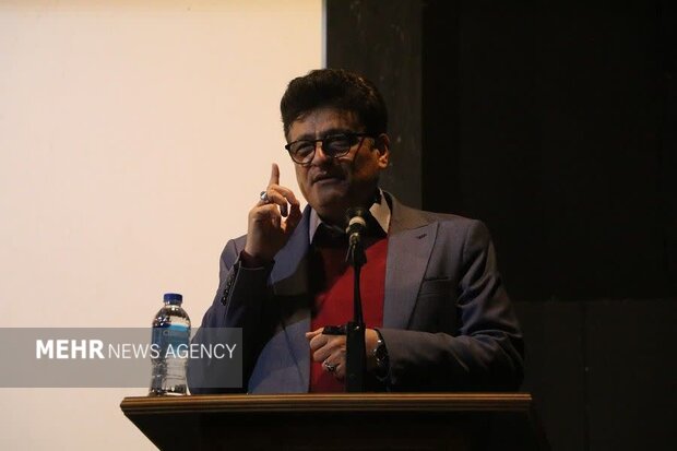 معصومی: علم روشن‌ کننده مسیر زندگی جوانان است