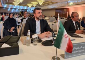 غریب آبادی: مردم ایران در مقابل متجاوز خواهند ایستاد