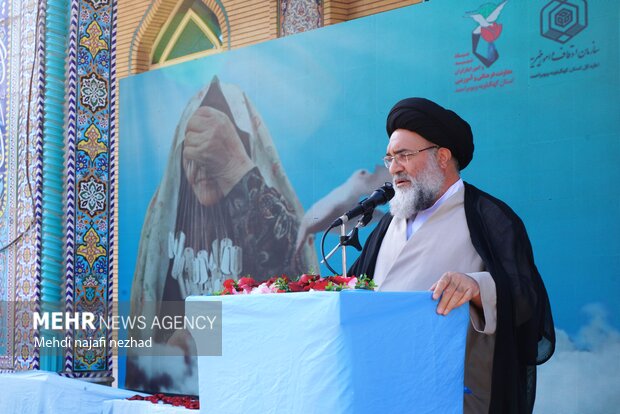 مراسم ملی تجلیل از مادران و همسران شهدا در گچساران