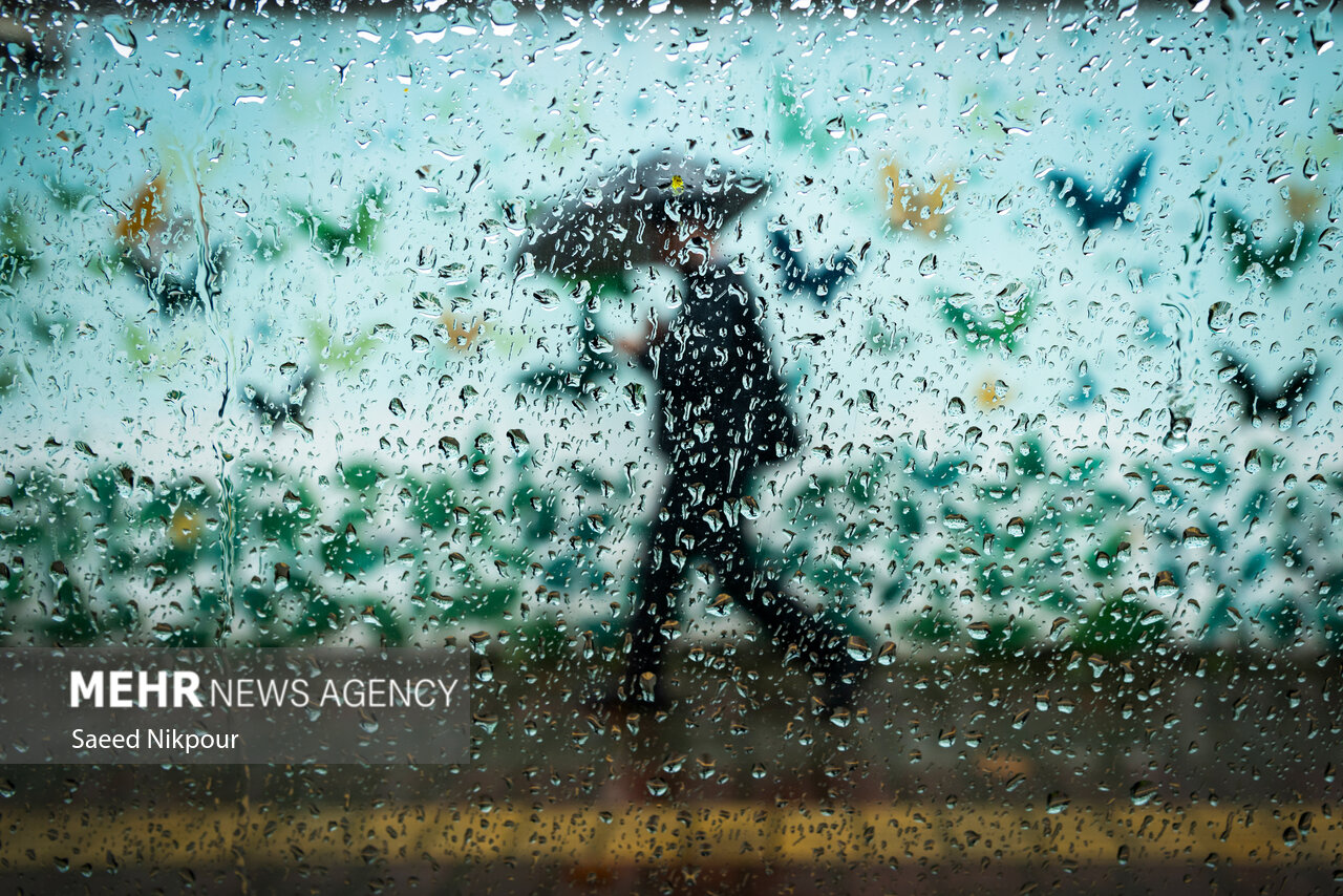 بارش باران پاییزی در رشت بارش باران پاییزی در رشت