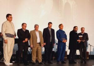 بیست سال روایت، همدلی و گفتگو؛ تئاتر کُردی سقز صحنه همزبانی ملتها