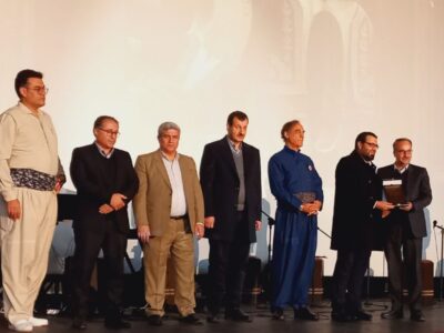 بیست سال روایت، همدلی و گفتگو؛ تئاتر کُردی سقز صحنه همزبانی ملتها