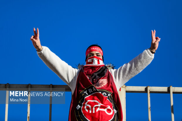 لیگ برتر فوتبال - تراکتور و پیکان