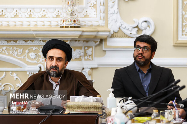 دیدار رئیس و اعضای هیئت علمی مرکز تحقیقات اسلامی مجلس با محمدباقر قالیباف