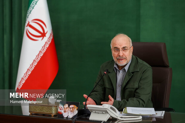 دیدار رئیس و اعضای هیئت علمی مرکز تحقیقات اسلامی مجلس با محمدباقر قالیباف