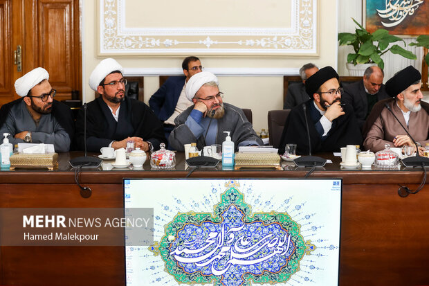 دیدار رئیس و اعضای هیئت علمی مرکز تحقیقات اسلامی مجلس با محمدباقر قالیباف