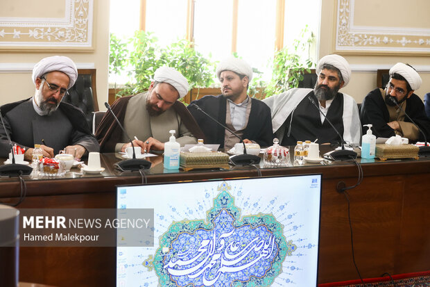 دیدار رئیس و اعضای هیئت علمی مرکز تحقیقات اسلامی مجلس با محمدباقر قالیباف