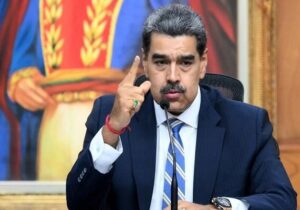 مادورو: ونزوئلا راهبرد دفاعی خود را تقویت میکند