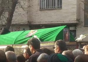 آئین تشییع پیکر آیتالله شاهچراغی در سمنان