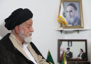 وداع مردم سمنان با پدر معنویشان