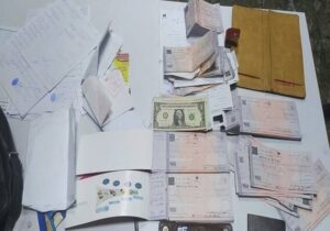 کشف بسته حاوی پول و ارز در مترو تهران