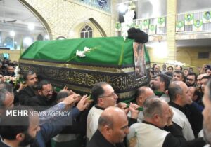 آئین تشییع پیکر آیت الله شاهچراغی در دامغان برگزار شد