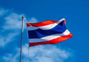 تایلند، ارسال سوخت به لائوس را قطع کرد