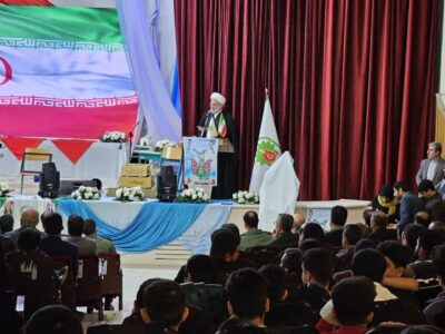 پورذهبی:شهدای دانش‌آموز با ایثار و تبیین حقیقت راه آینده را روشن کردند