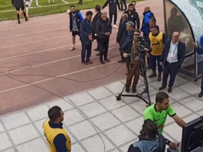 بررسی VAR و اعلام پنالتی برای استقلال