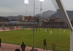 نمایی از گل استقلال از روی نقطه پنالتی