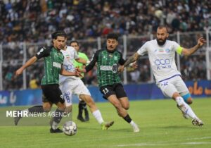 تساوی خیبر و استقلال در نیمه اول/ VAR دو بار به داد ساپینتو رسید