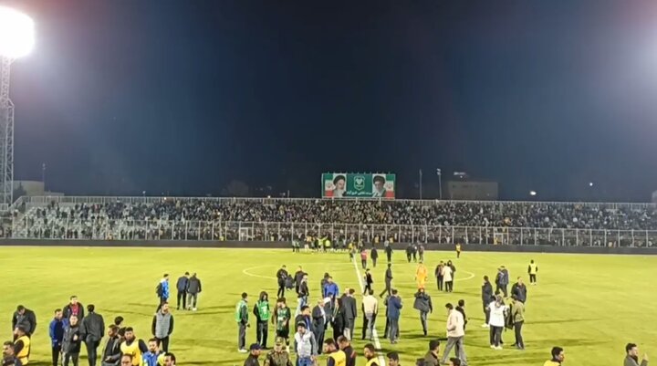 مرور تصویری رویدادهای دیدار دو تیم خیبر و استقلال