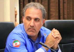 بارش یک متری برف در سر بیژن جیرفت، برق شهر راین قطع شد