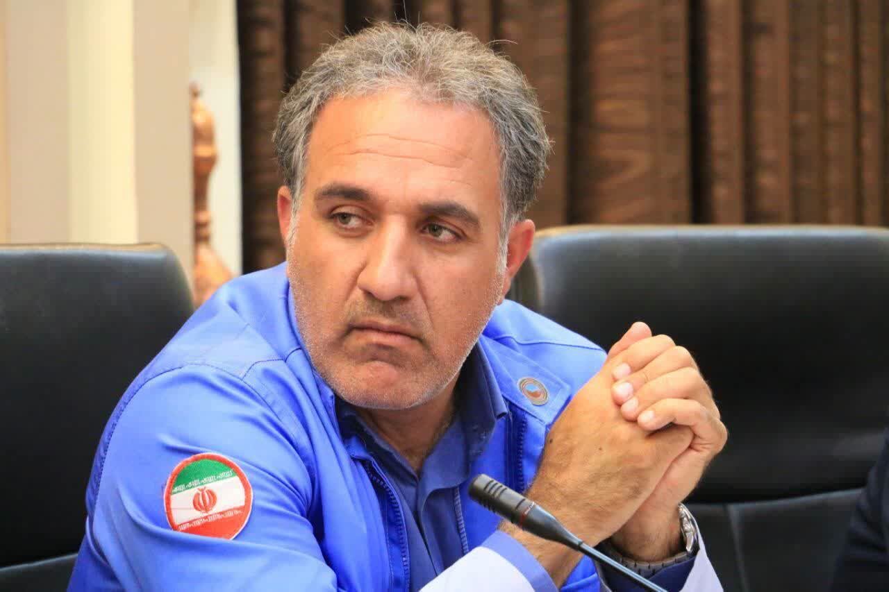 بارش یک متری برف در سر بیژن جیرفت، برق شهر راین قطع شد بارش یک متری برف در سر بیژن جیرفت، برق شهر راین قطع شد