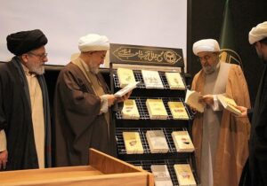 رونمایی از ۱۲ عنوان کتاب پژوهشگاه مطالعات تقریبی در هفته پژوهش