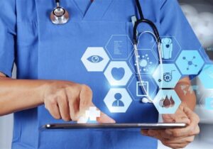 اصلان آبادی: تلفیق آموزش، پژوهش و فناوری مزیت اصلی دانشگاه است