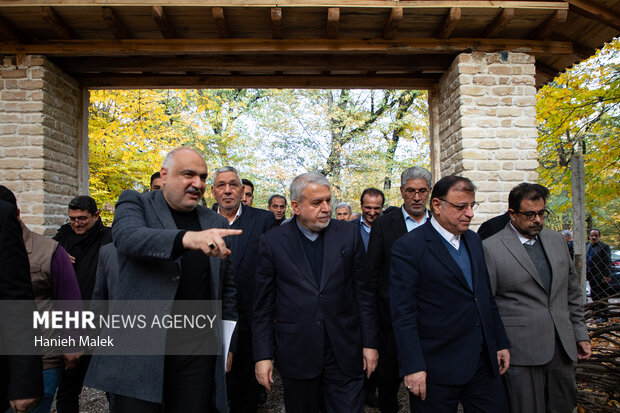 بازدید وزیر میراث فرهنگی از موزه روستایی قرق